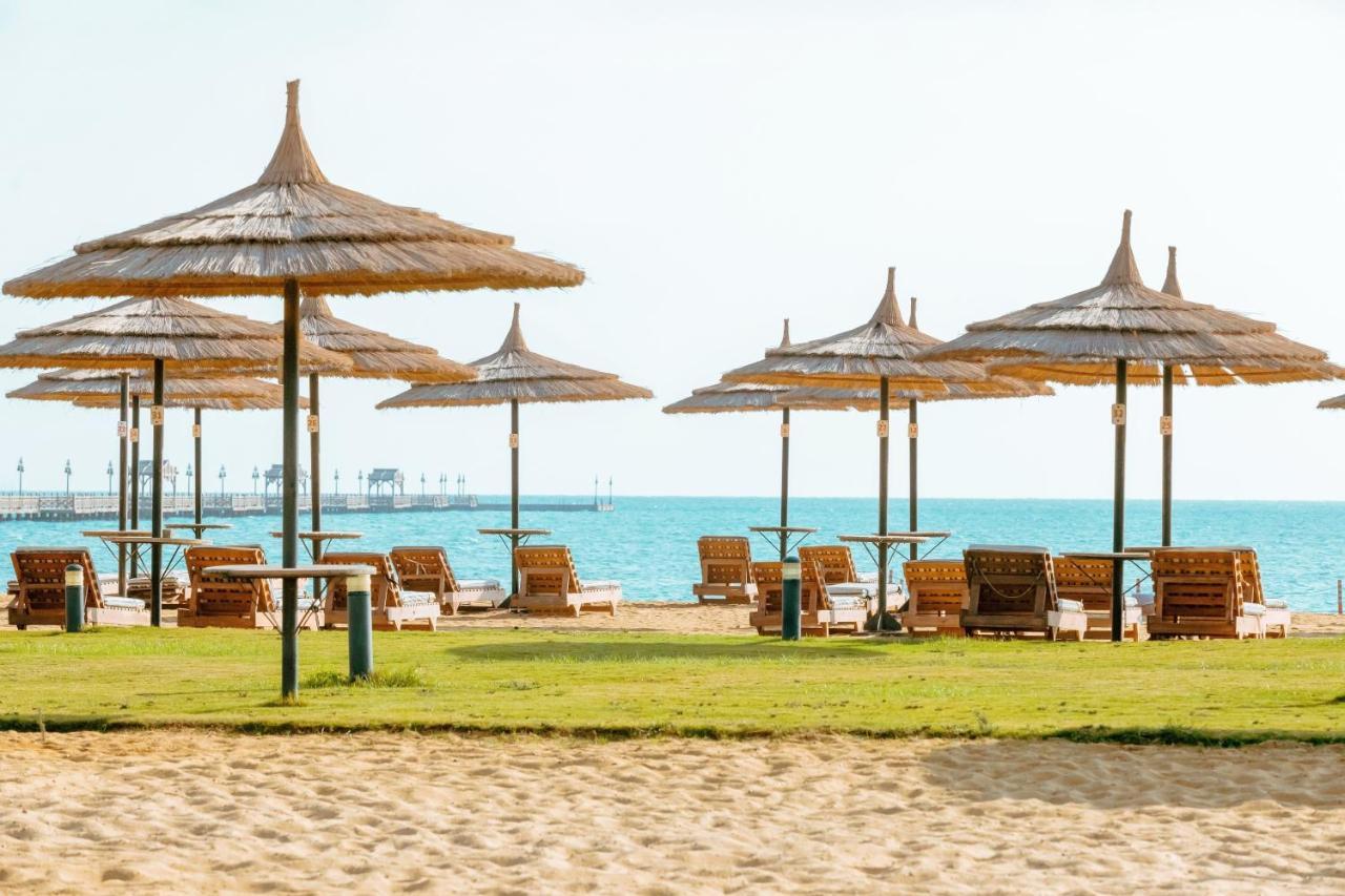 Coral Sea Beach And Aqua Park Ain Sukhna Eksteriør bilde
